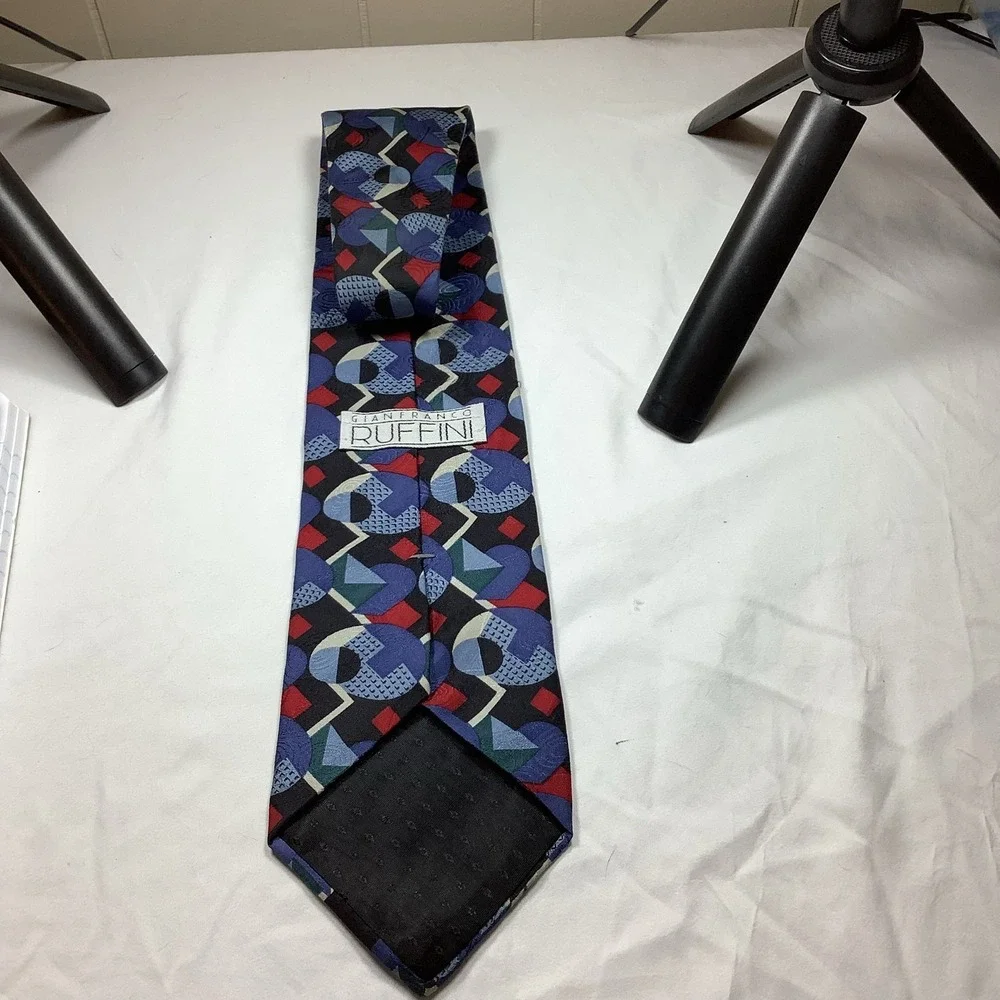Ruffini Italy Silk‎ Tie Abstract Geometric
